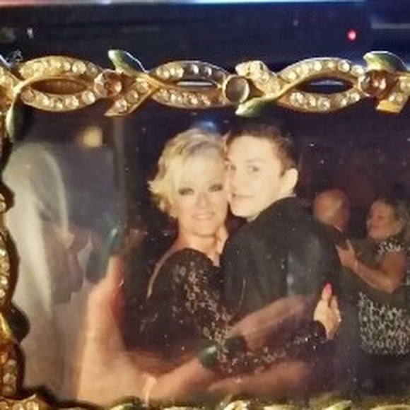 Meet your Posher, Kim - Picture 1 of 1